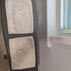 Luxurious Cream Embroidered Hand Towels